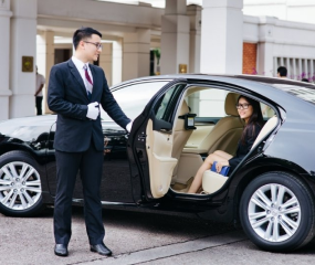 XE ĐƯA ĐÓN NỘI BÀI - PHÒNG VÉ MÁY BAY NHẬT LINH